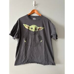 Men’s Size XL Disney Star Wars Yoda Shirt